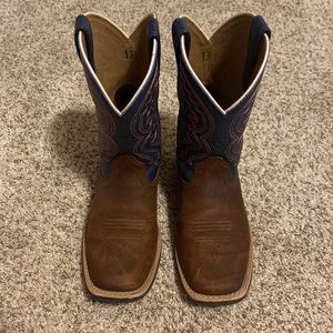 Boy Ariat cowboy boots
